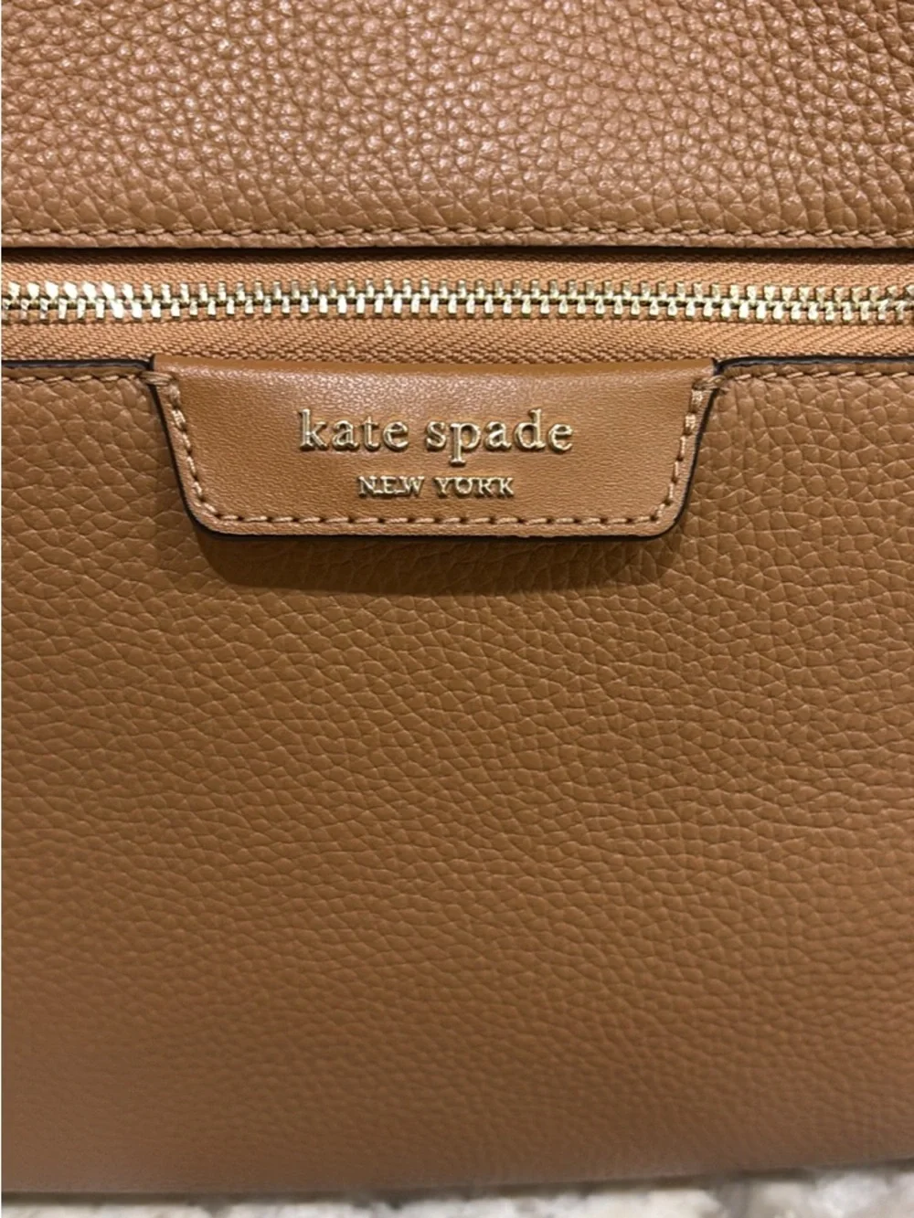 kate spade Tan Pebbled Leather Shoulder Bag with Gold Hardware - Picture 4 of 6